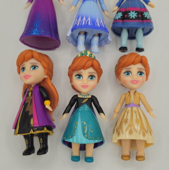 Disney Frozen Anna & Elsa Mini Toddler Dolls - Picture 3 of 4